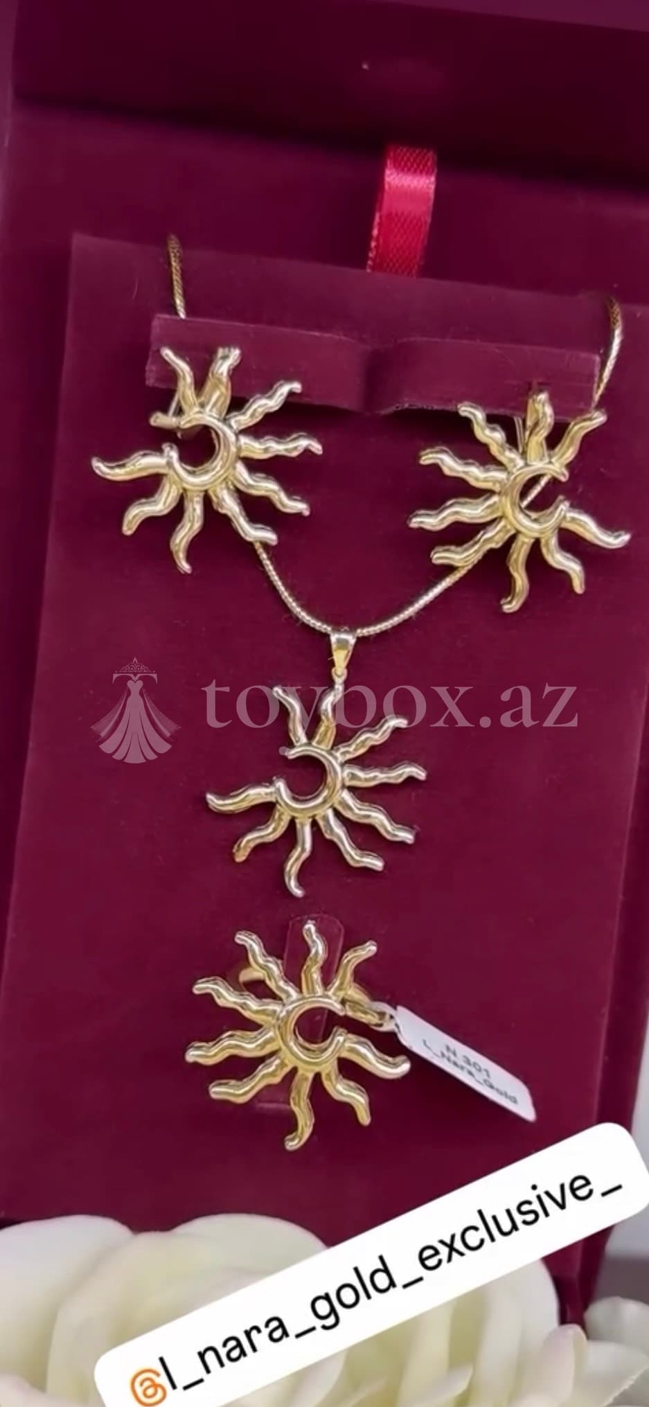 L Nara Gold Exclusive