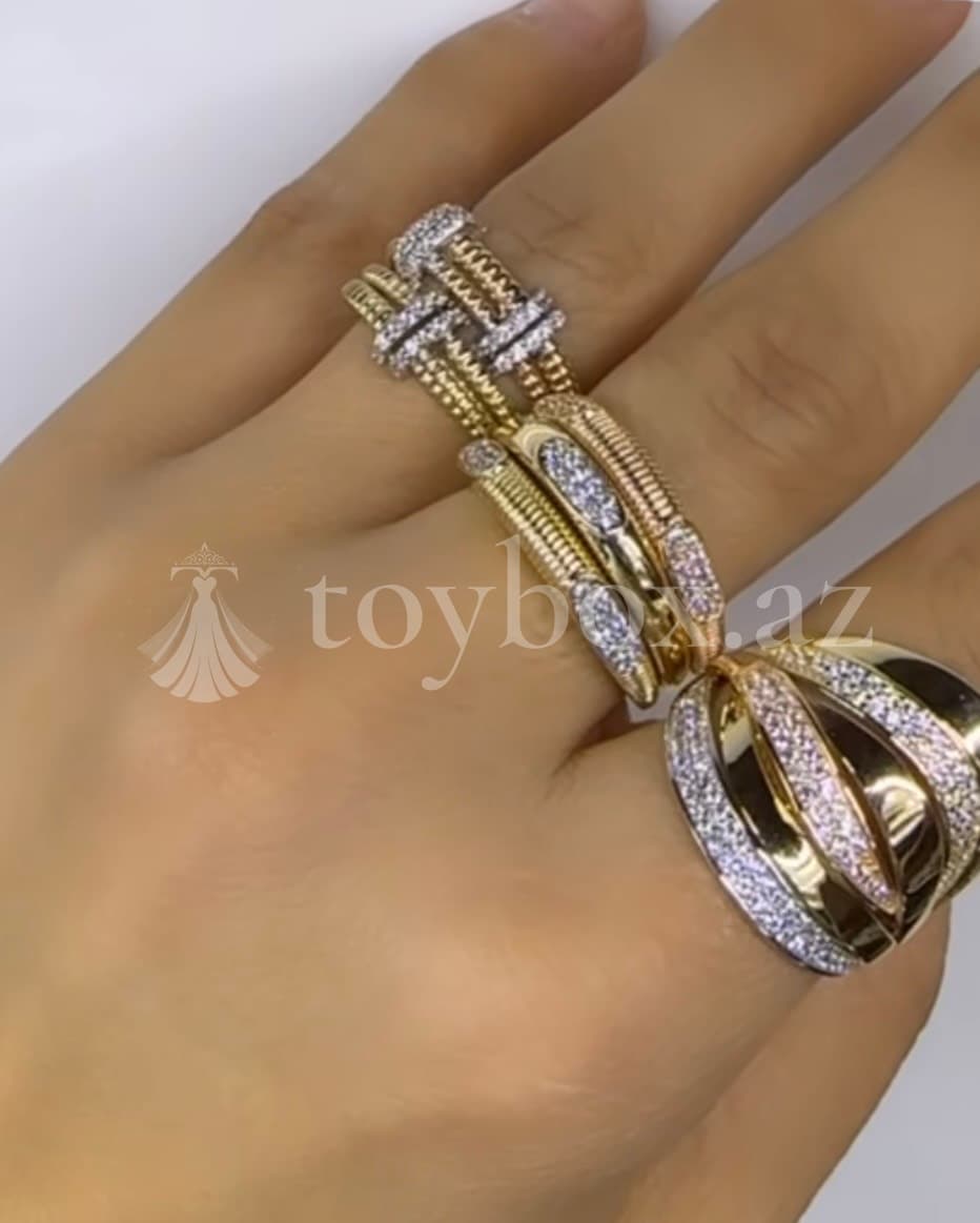 L Nara Gold Exclusive