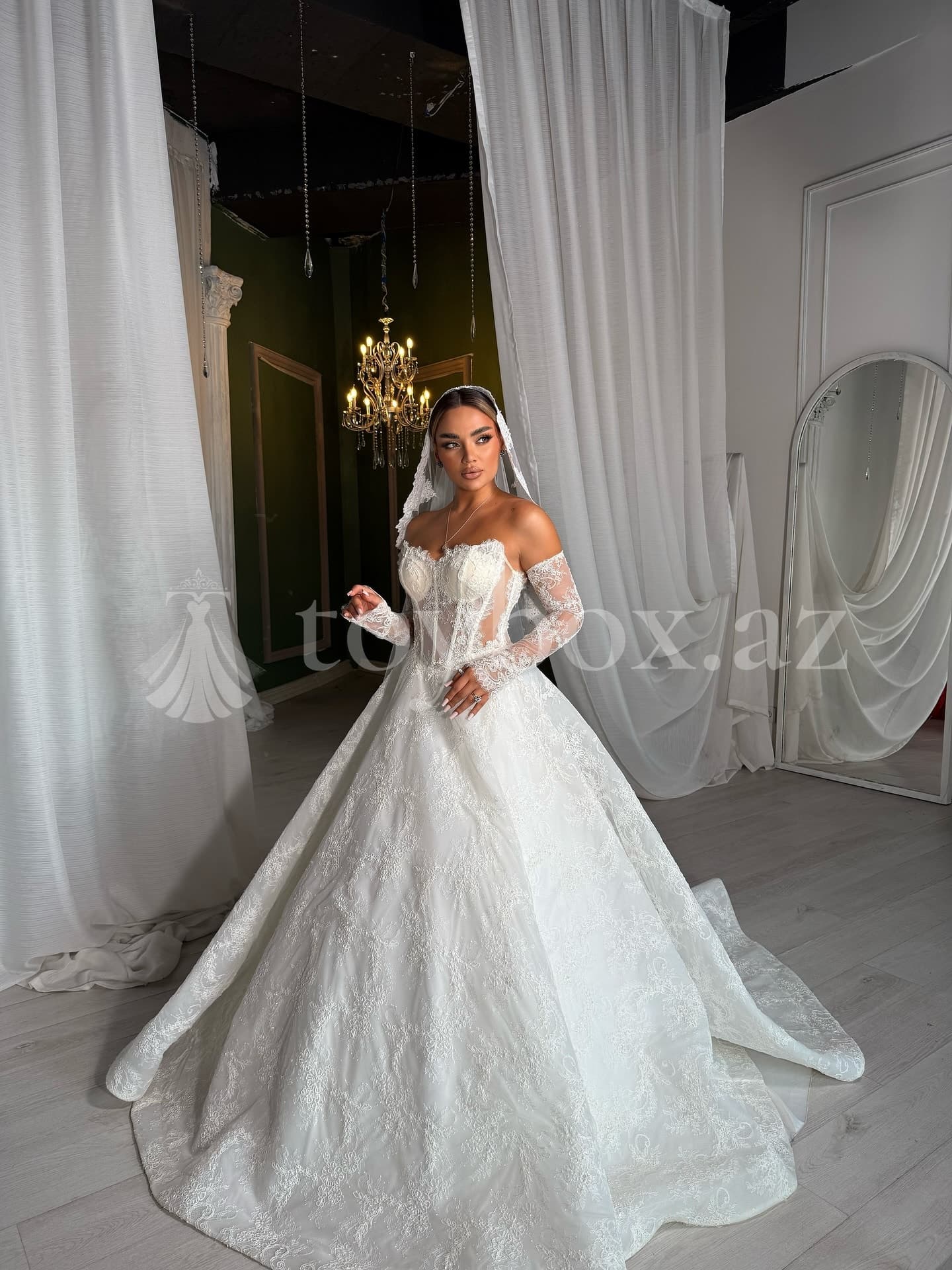 Elysia.Bridal