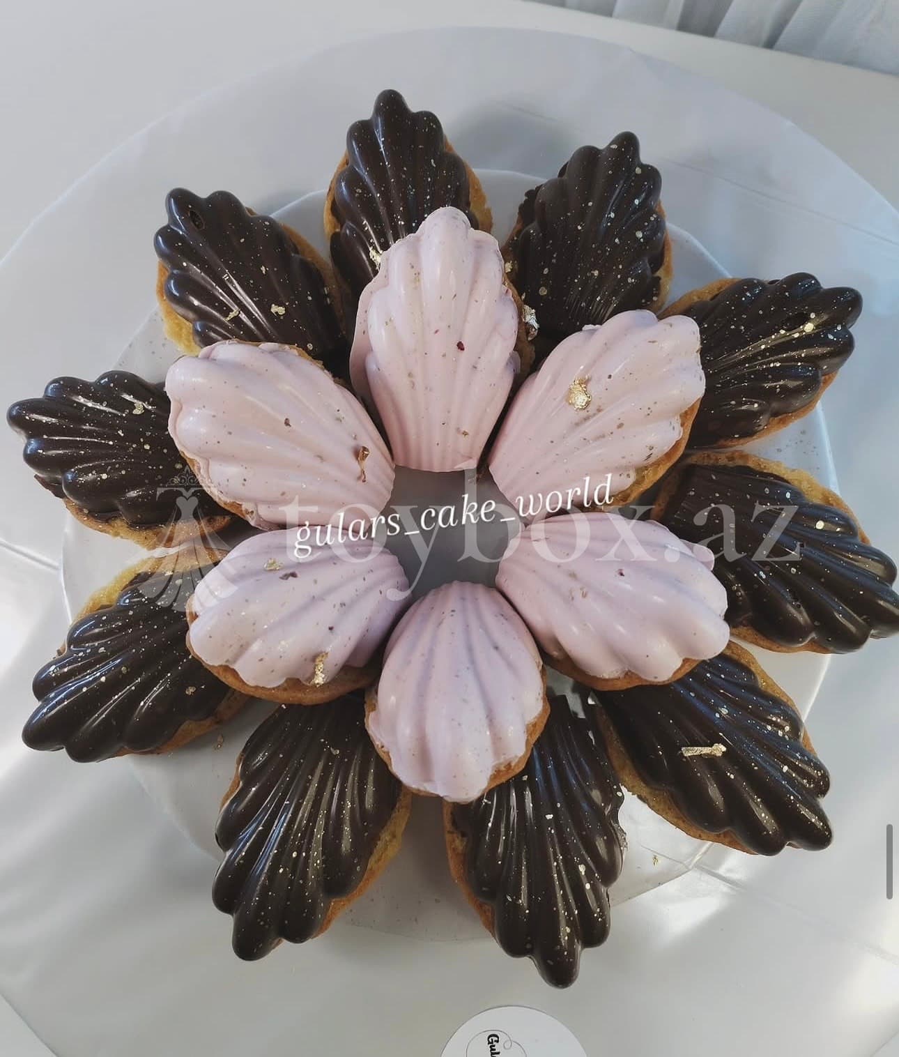 Gulars Cake World