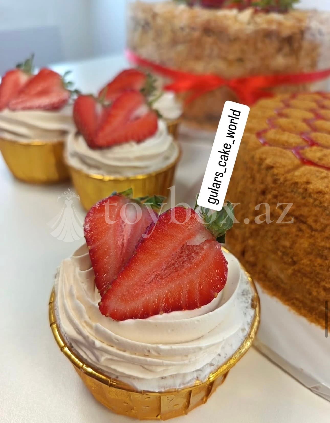 Gulars Cake World
