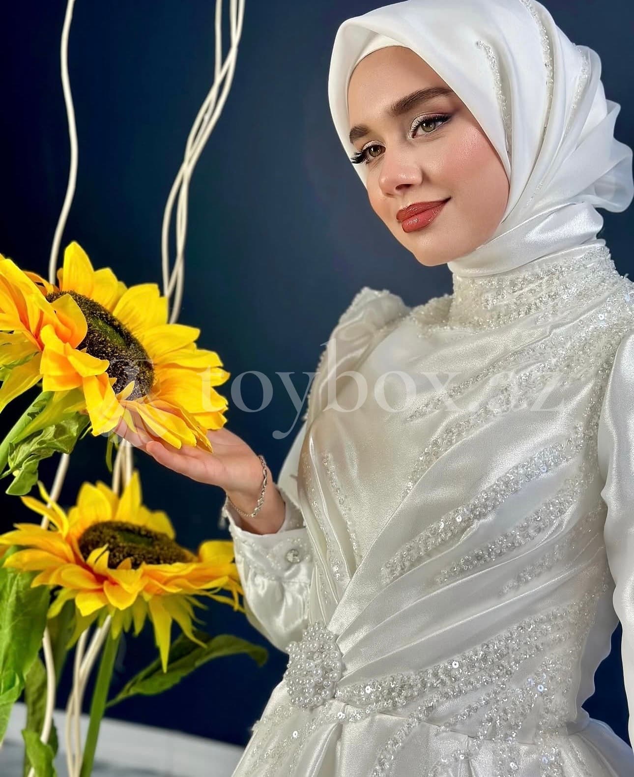 Lova Hicab Gəlinlik Butik