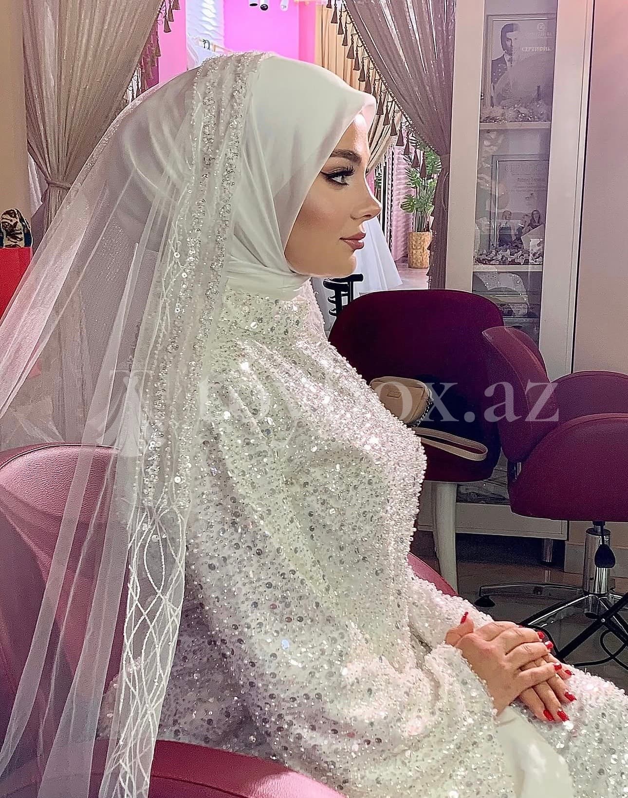 Lova Hicab Gəlinlik Butik