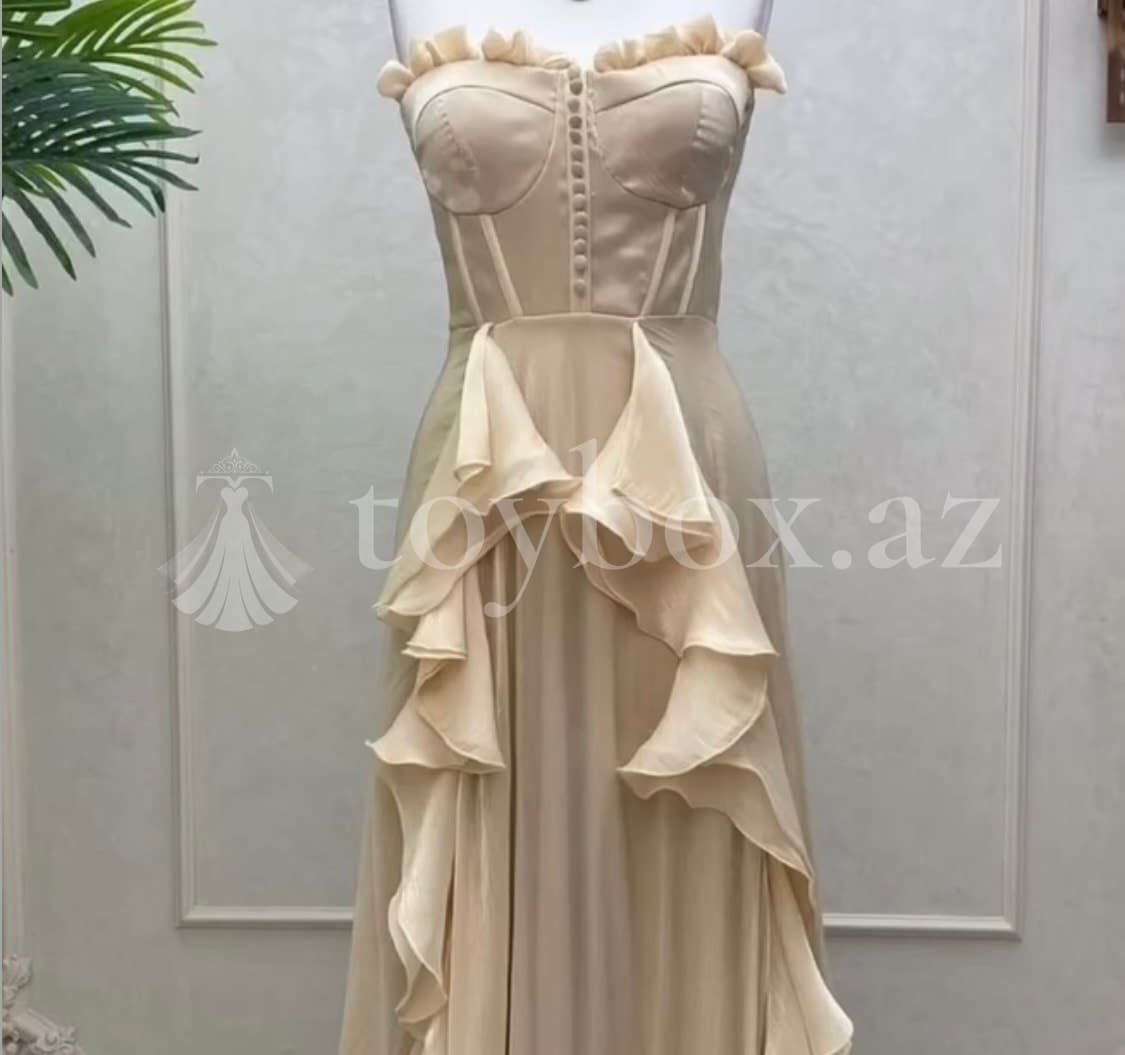 Azram Collection