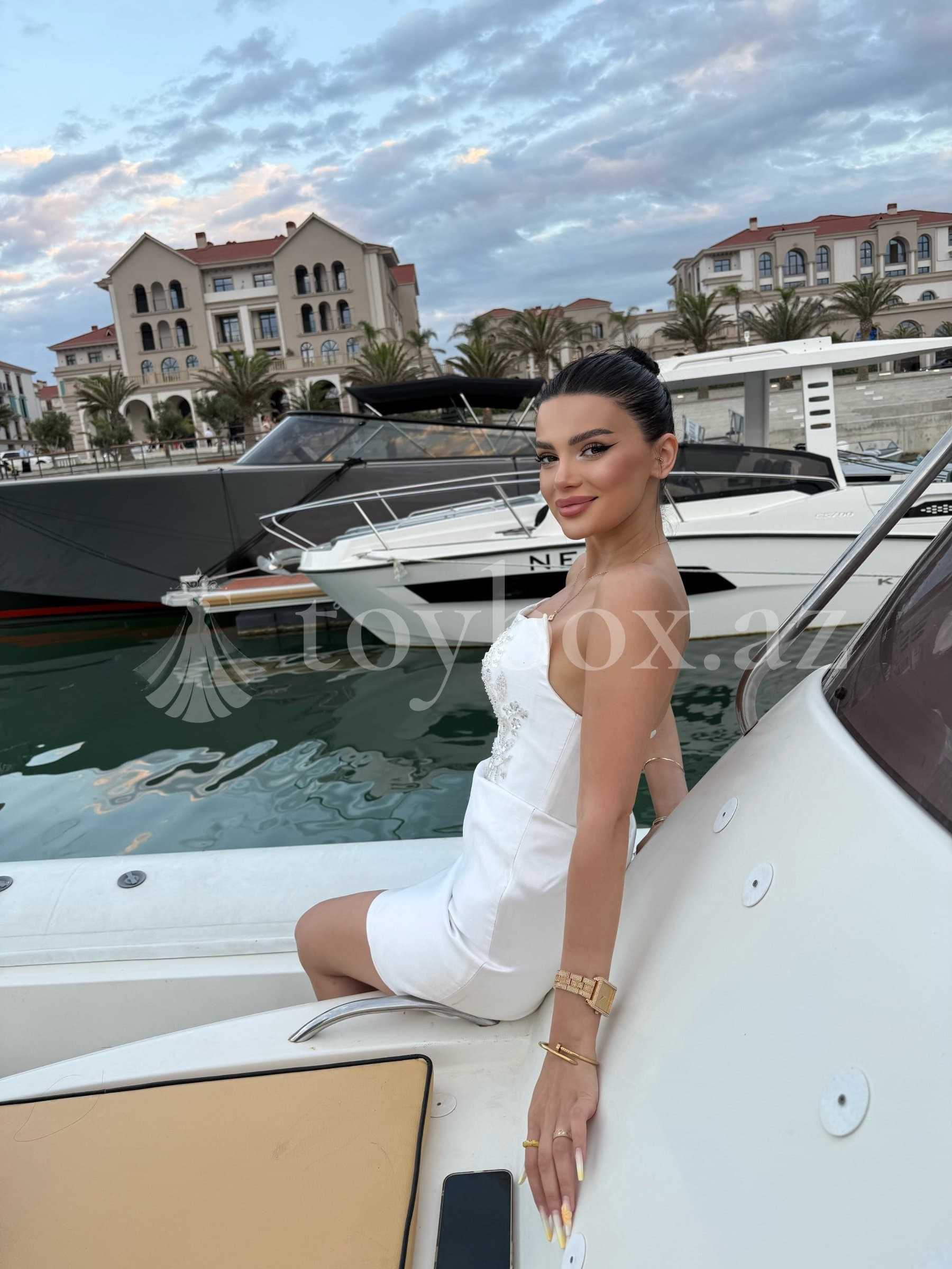 Ozel Wedding