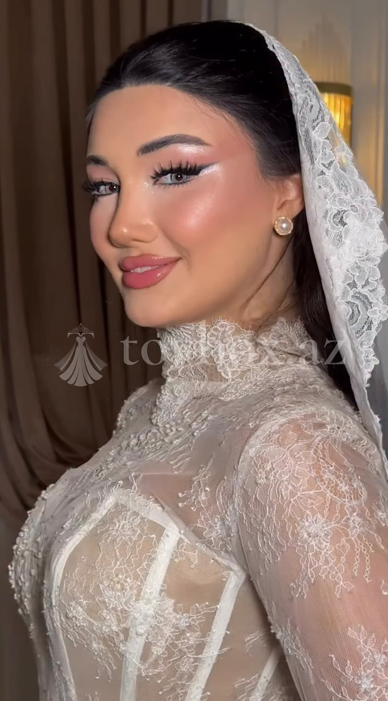 Narmi Make Up
