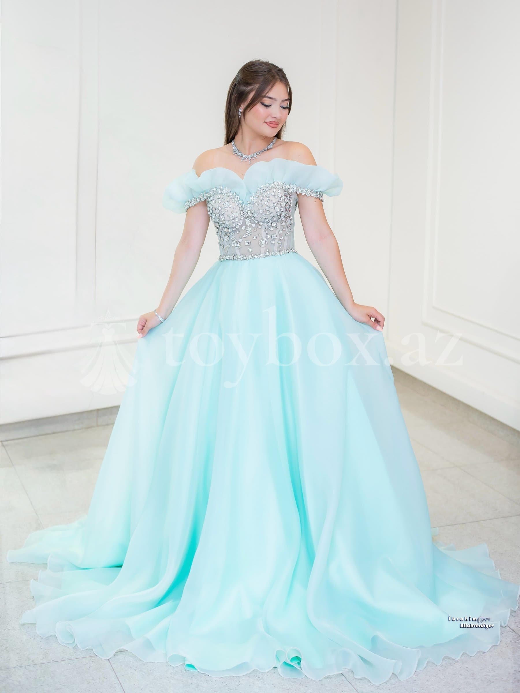 Lusso Elegante