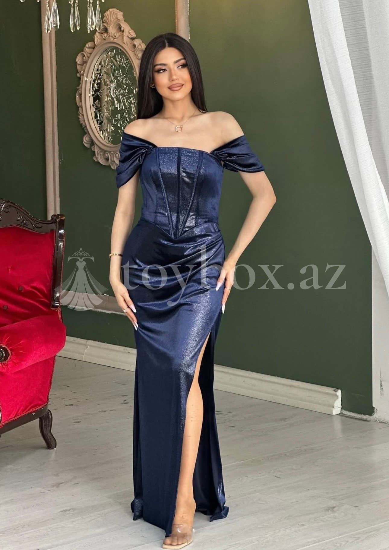 Elluna Collection