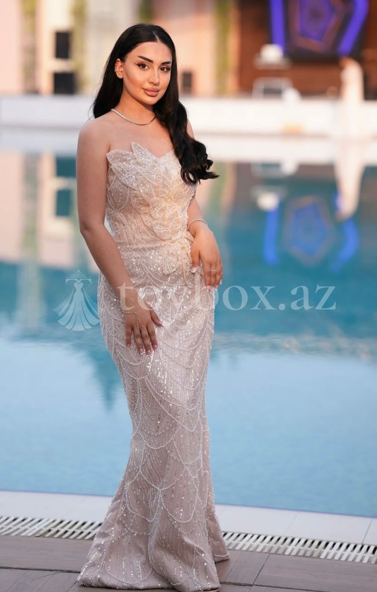 Elluna Collection