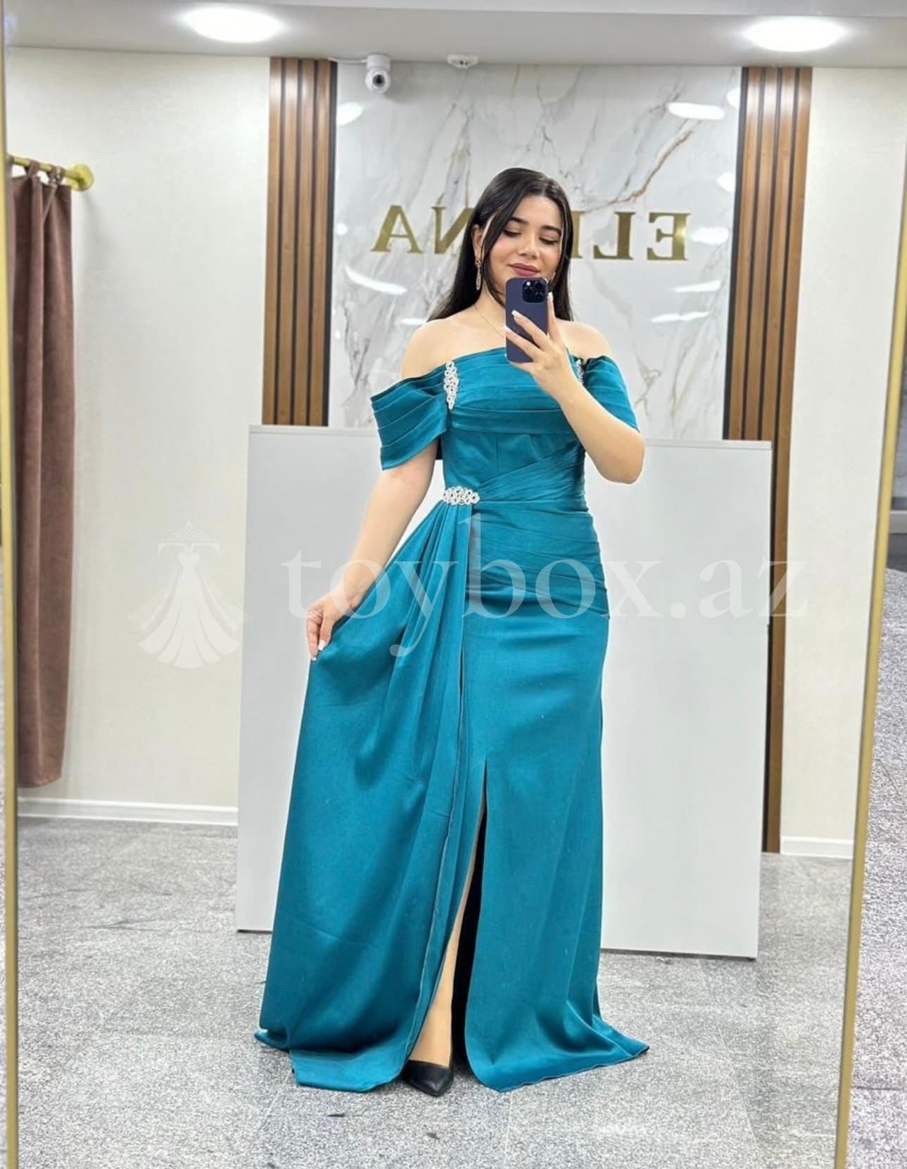 Elluna Collection
