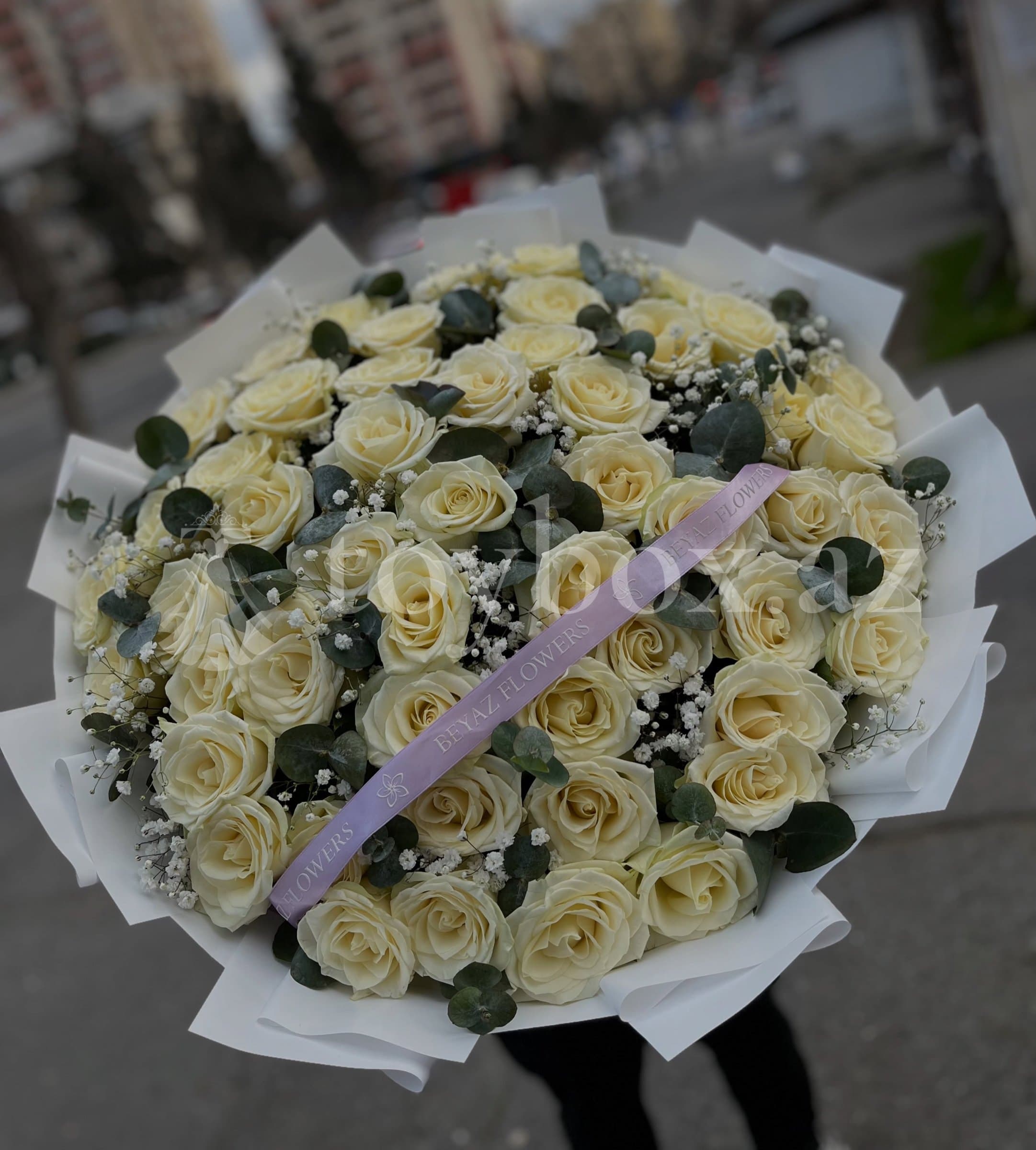 Bəyaz Flowers